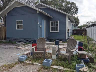 Main picture of 3753 40th Ave N