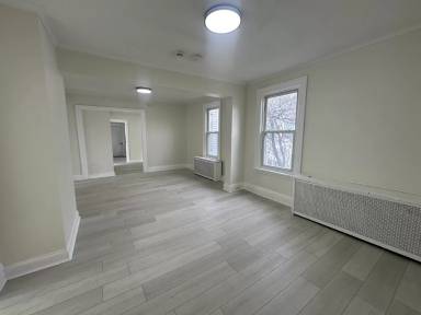 Main picture of 2253 Burdett Ave