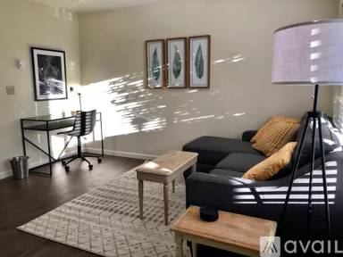 Main picture of 1414 N Northgate Way