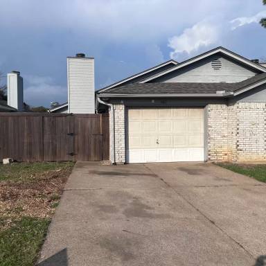 Main picture of 3402 Green Ridge St