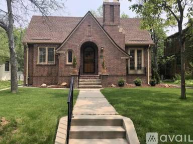 Main picture of 1758 Kearney St
