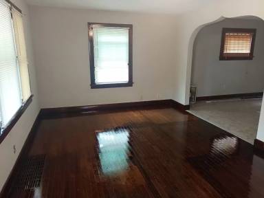 Main picture of 2518 Oakdale Ave