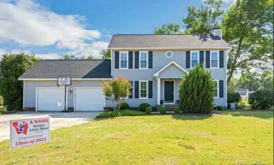Main picture of 334 Stoney Creek Dr