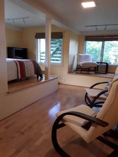 Main picture of 71 Aipuni St