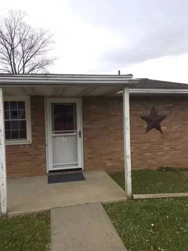 Main picture of 5446 S Market St