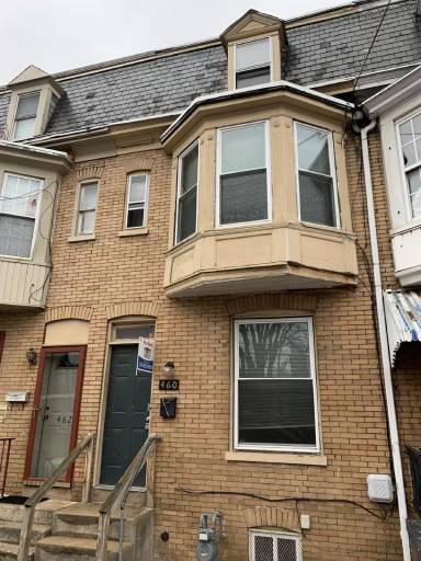 Main picture of 460 S Pershing Ave