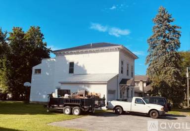 Main picture of 35 School St