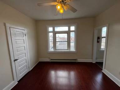 Main picture of 919 Buttonwood St