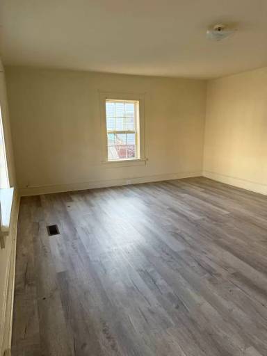 Main picture of 816 Herrin Ave