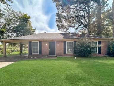 Main picture of 2975 Devon Cir