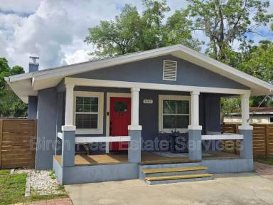 Main picture of 1202 E Caracas St