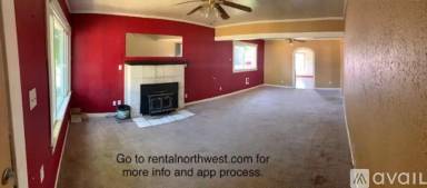 Main picture of 2640 Sumner Ave