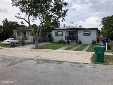 Main picture of 3050 NW 1st St