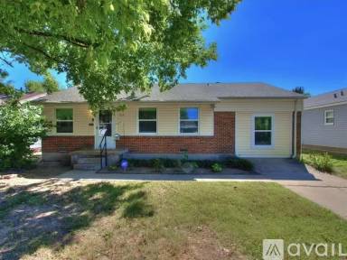 Main picture of 302 E Key Blvd