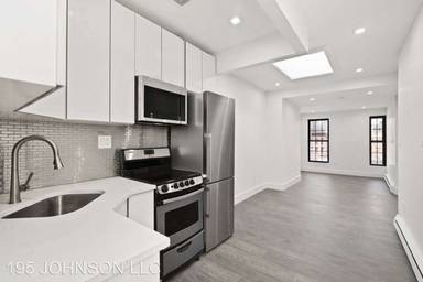 Main picture of 195 Johnson Ave
