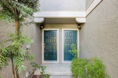Main picture of 534 Brewster Ave