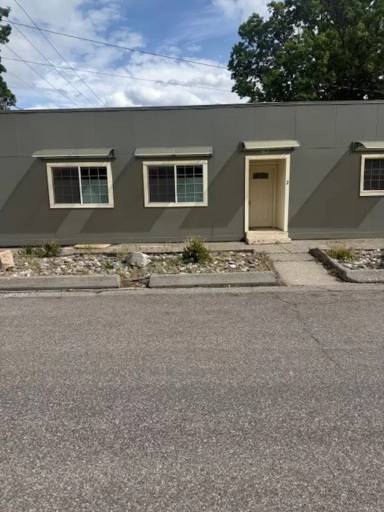 Main picture of 917 W Clark St