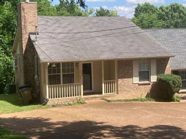 Main picture of 402 Hill Rd