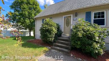 Main picture of 461 Main St