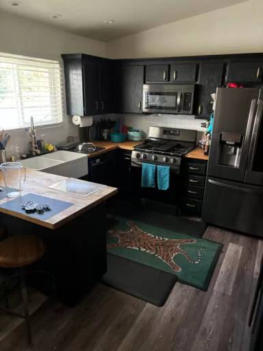 Main picture of 2944 Casamia Ave