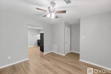 Main picture of 808 Denison Ave
