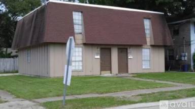 Main picture of 419 Zinnia Ave