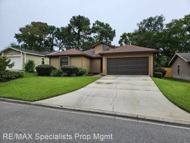 Main picture of 8066 Le Havre Dr N