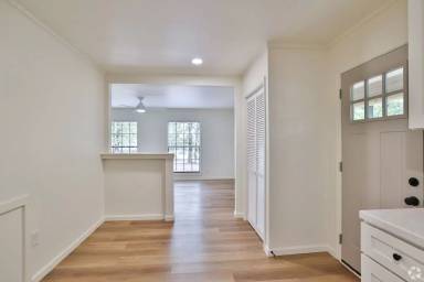 Main picture of 100 Timber Ridge Ln