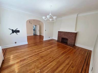 Main picture of 424 Nelson Ave