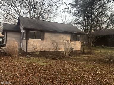 Main picture of 1609 S Franklin Ave