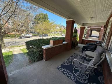 Main picture of 273 Thurman Ave