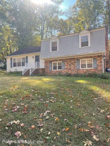 Main picture of 10109 Deepwood Cir