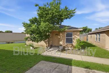 Main picture of 125 Cambridge Dr