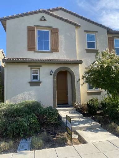 Main picture of 464 E Solare Ave