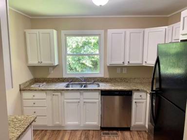 Main picture of 2112 Sycamore St SW