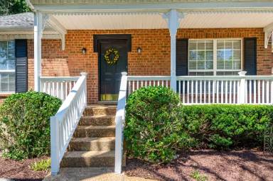 Main picture of 117 Southampton Ct