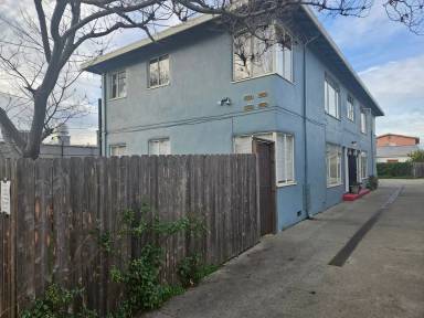 Main picture of 688 Alcatraz Ave