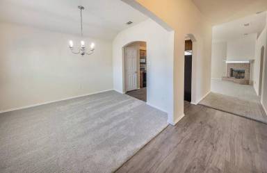 Main picture of 4801 Jarvis St