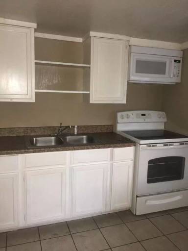 Main picture of 2118 Maurine St