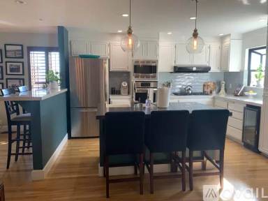 Main picture of 2108 Vanderbilt Ln
