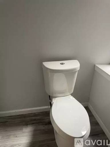 Main picture of 102 N 53rd St