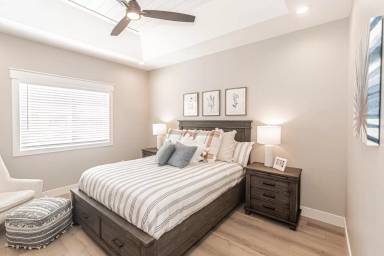 Main picture of 1483 Fremont Ave