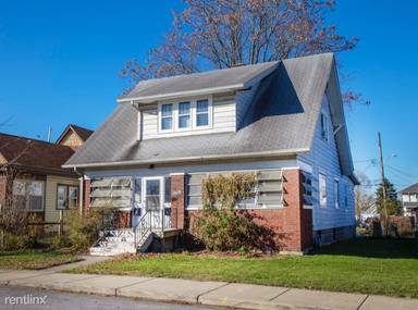 Main picture of 2108 Ringgold Ave