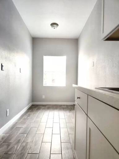 Main picture of 901 N Arrowhead Ave