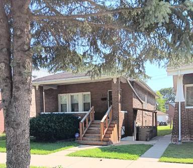 Main picture of 3913 Evergreen St