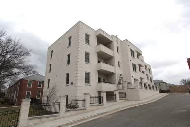 Main picture of 231 N Thomas St