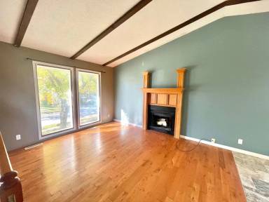 Main picture of 14808 Edna St