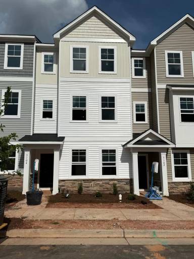 Main picture of 5104 Fir Tree Lane - 1