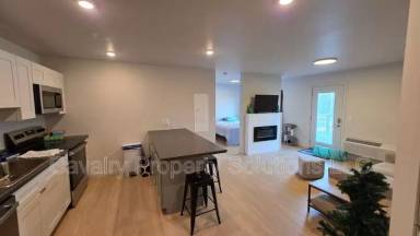 Main picture of 1221 Commonwealth Ave