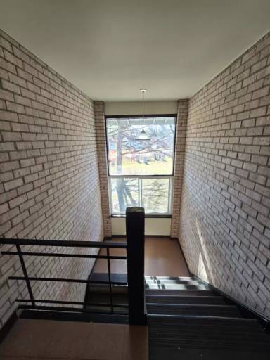 Main picture of 806 Brook Hill Rd